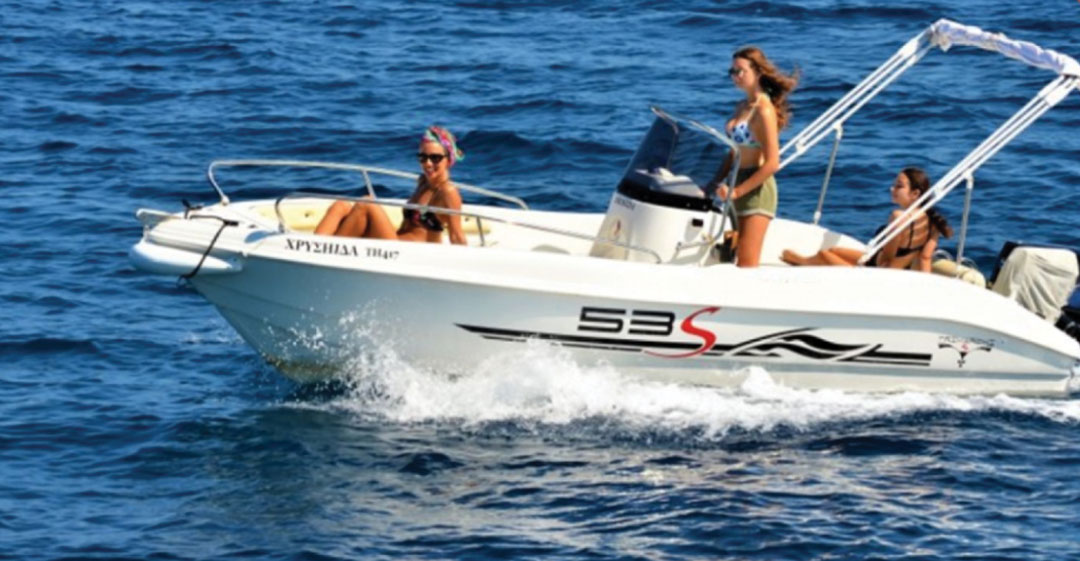 Trimarchi Boat